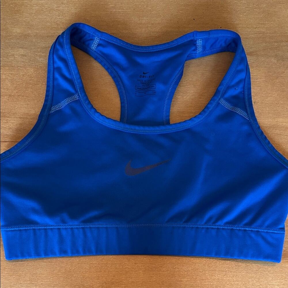 Nike Women's Vibrant Blue Sports Bra S
